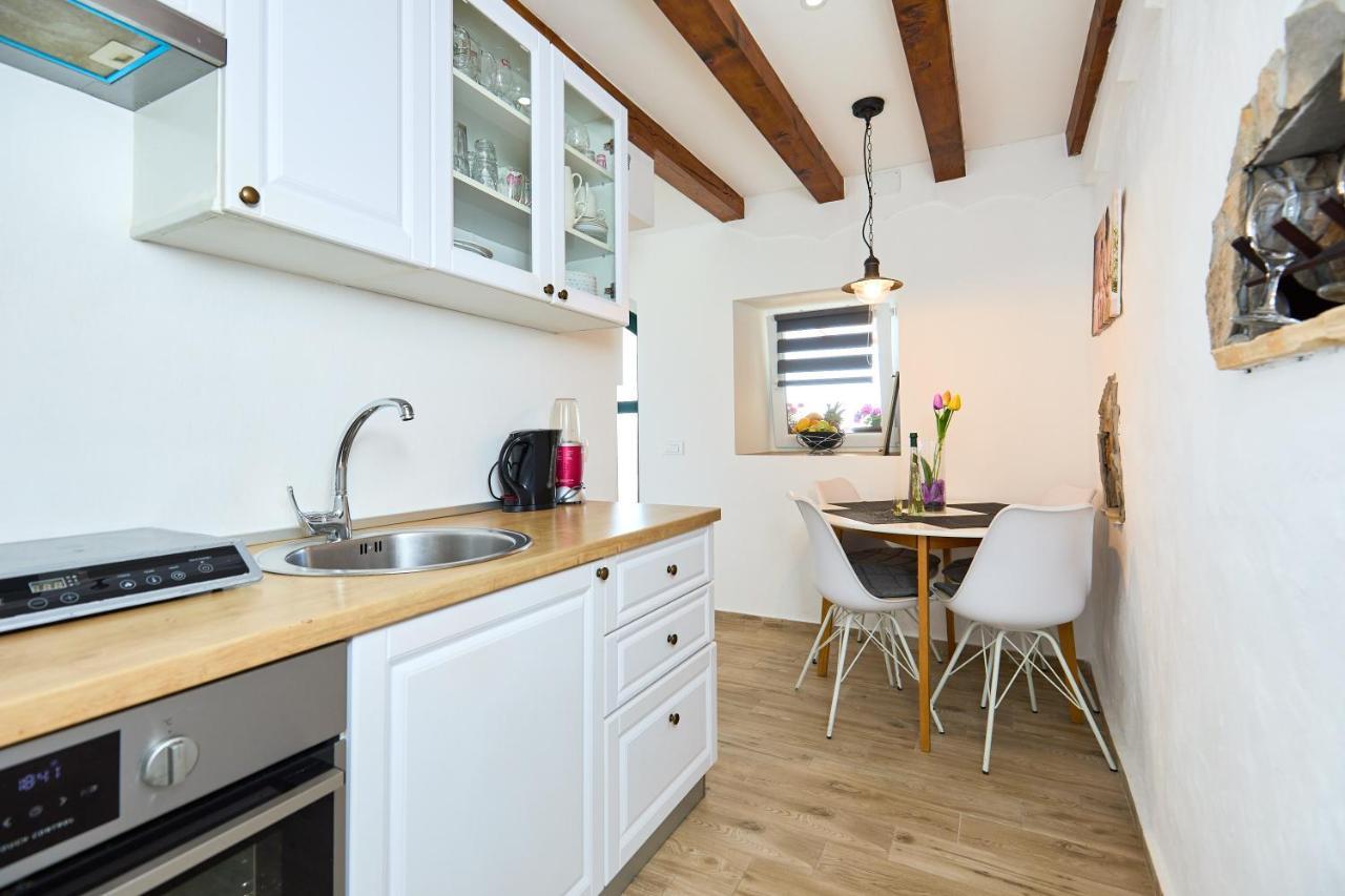 דירות Babino Polje Stone House Biskup מראה חיצוני תמונה